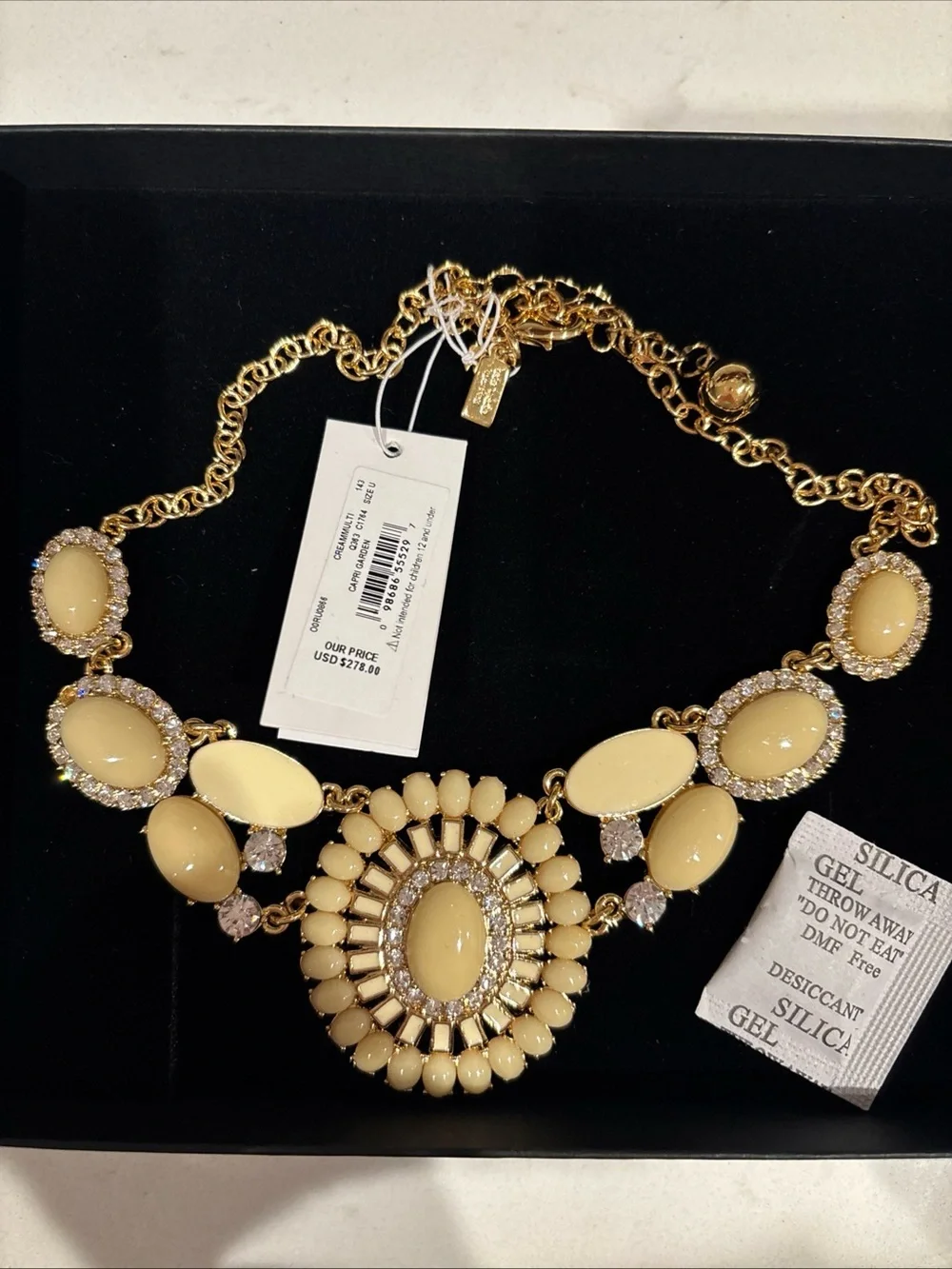 Host Pick Kate ♠️ Capri Garden Statement Necklace